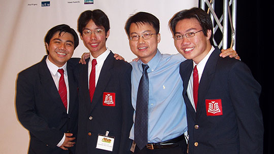 Photograph of the project team of the J3 Roving Eye. From left to right: Toh Teng Hui, Ng Wee Hua, Lee Leong and Yeo Chai Heng.